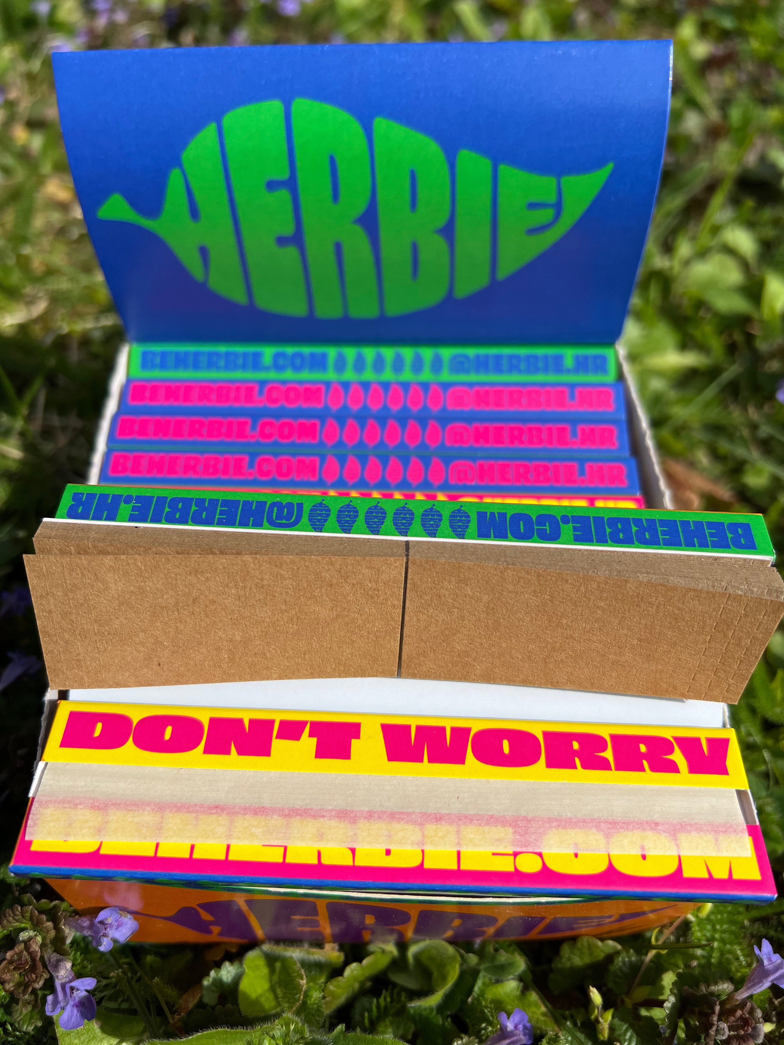 Scatola con 26 Herbie king size rizla con filtri (carta da rollare canapa e non sbiancata)