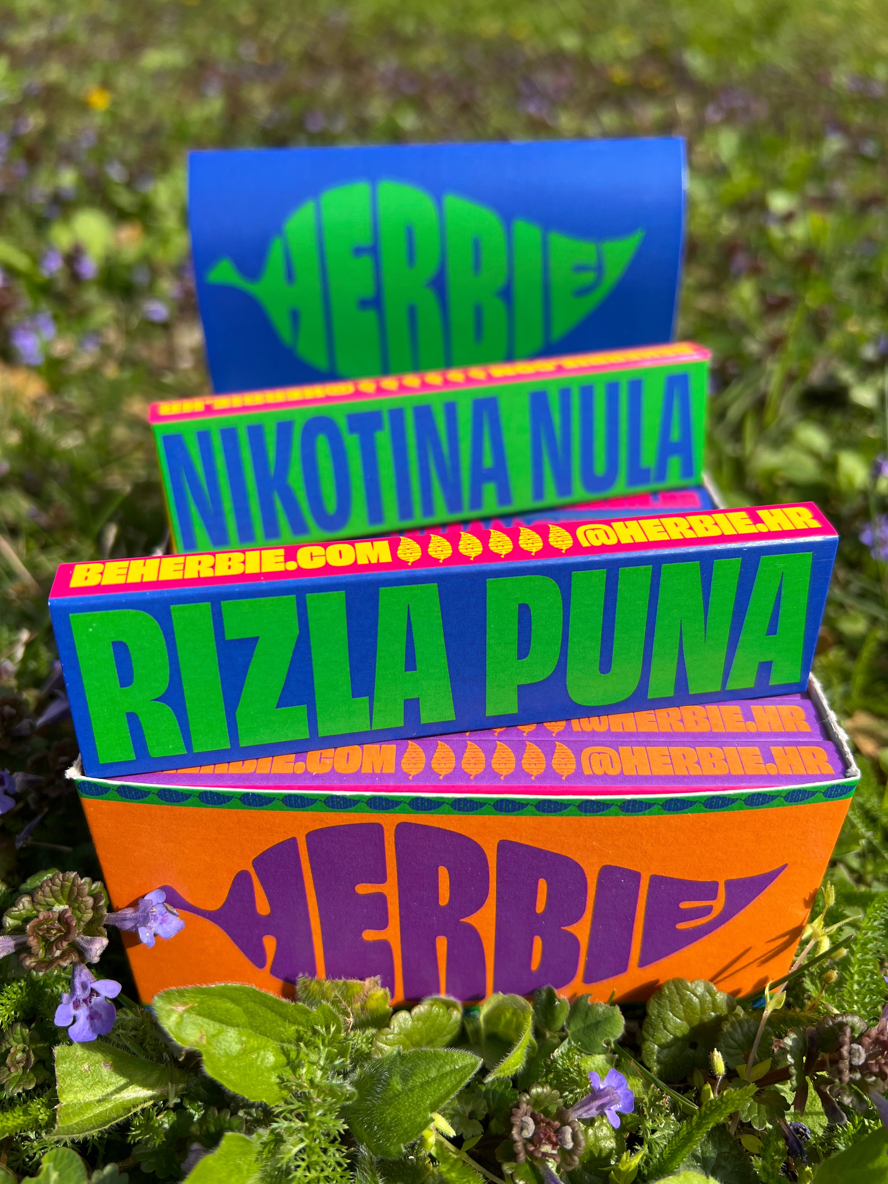 Scatola con 26 Herbie king size rizla con filtri (carta da rollare canapa e non sbiancata)