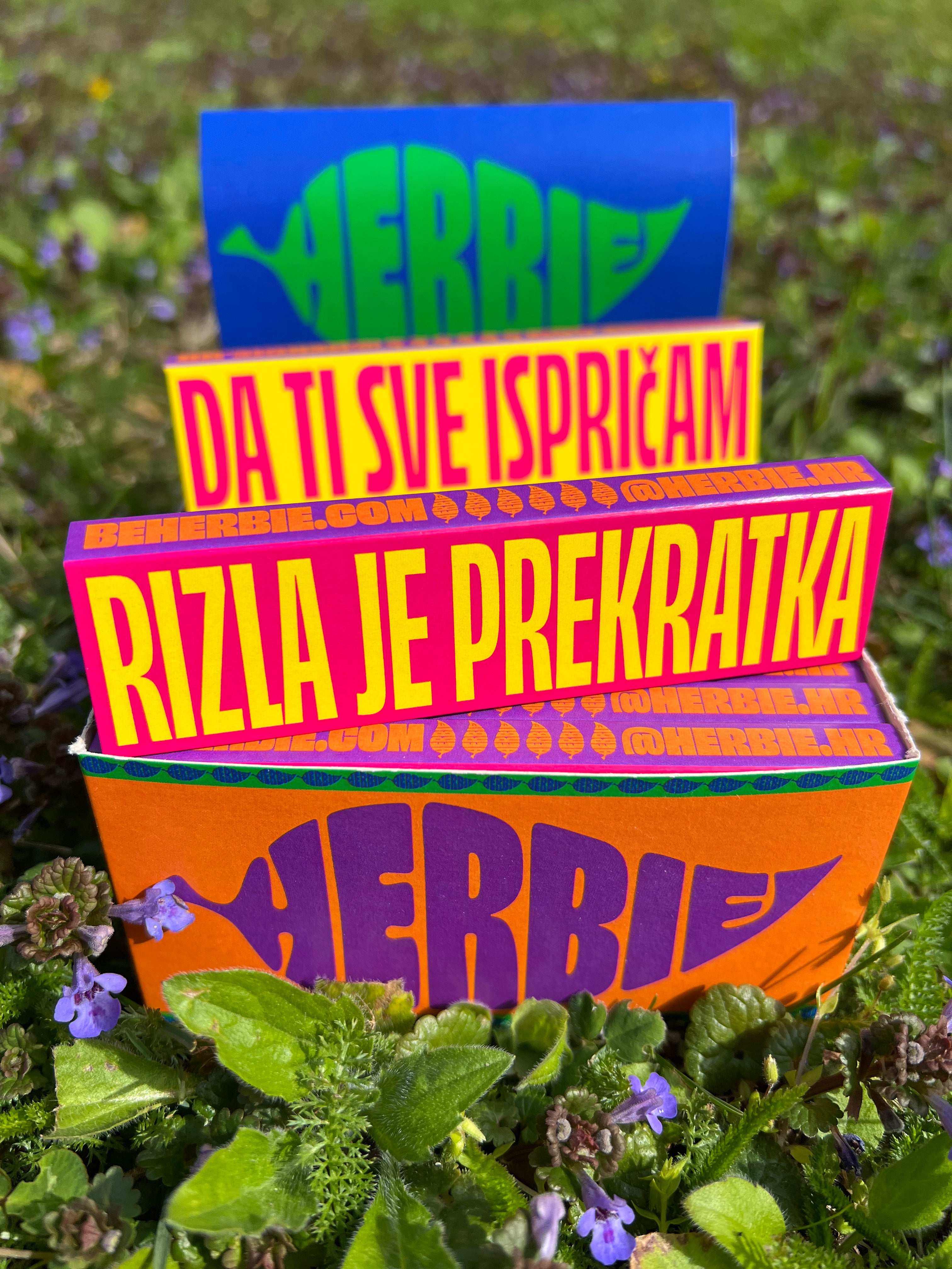 Scatola con 26 Herbie king size rizla con filtri (carta da rollare canapa e non sbiancata)