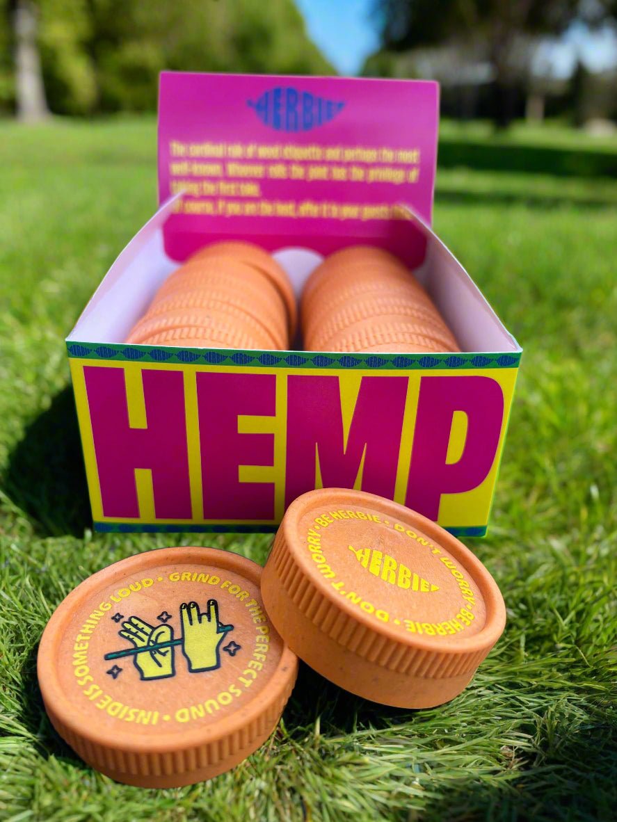 Herbie mrvilica (grinder) od konoplje - Herbie