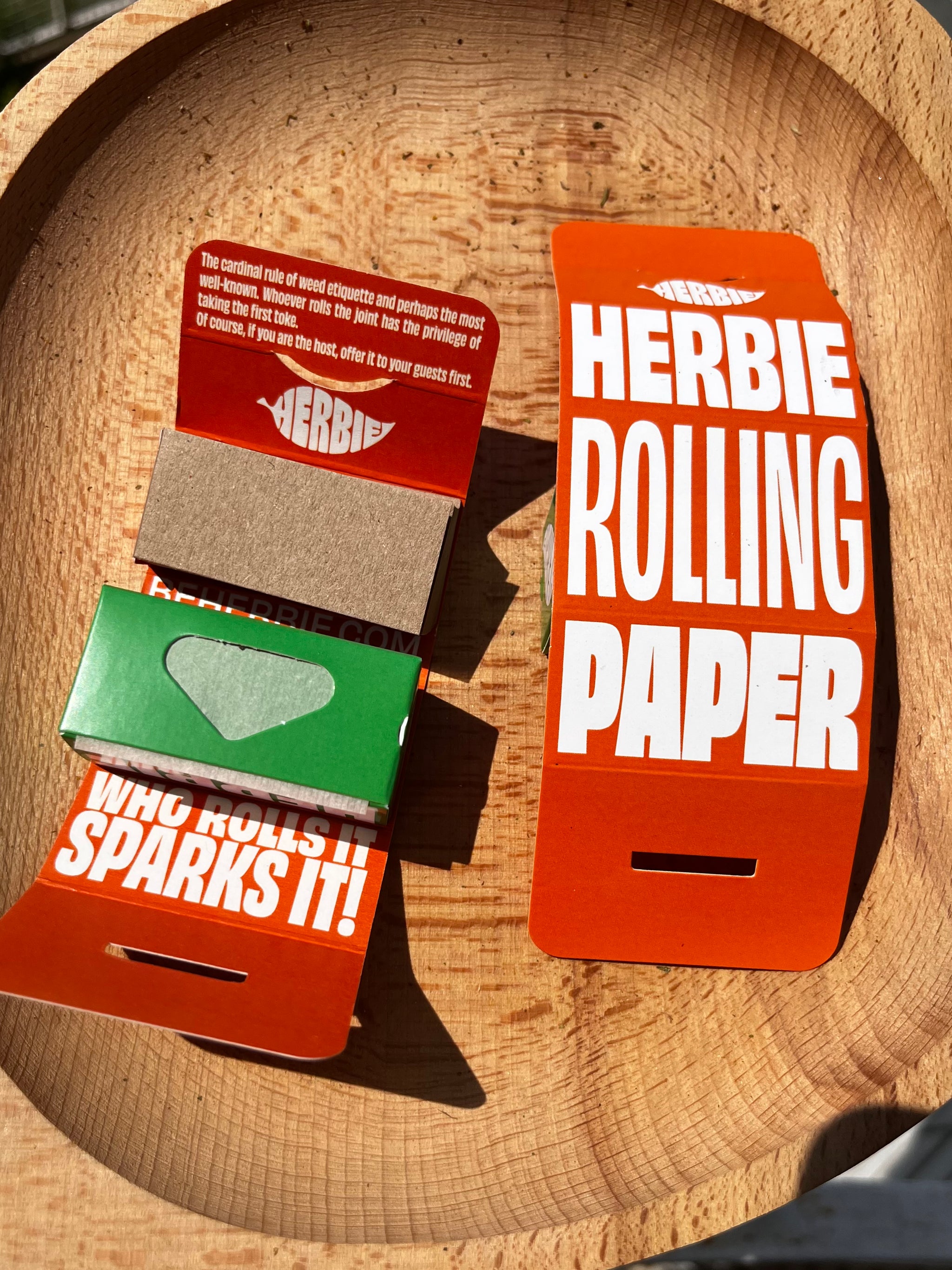 Papeles de cáñamo Herbie en rollo con filtros.