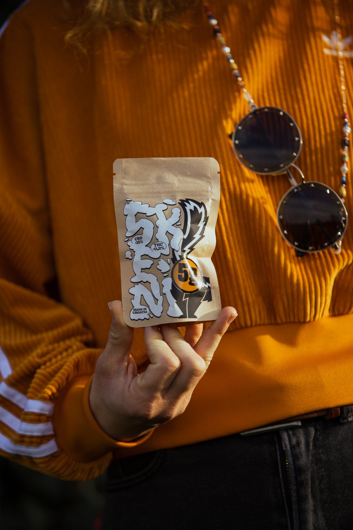 Skeni CBD cvijet popcorn 30g-60g + Herbie king size rizle s filterima - Herbie